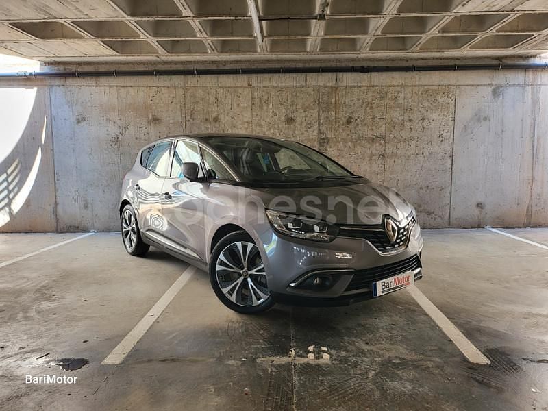 Usado Renault Scénic IV Intens 130 CV (95 kW) 2017 Gris / plata Monovolumen