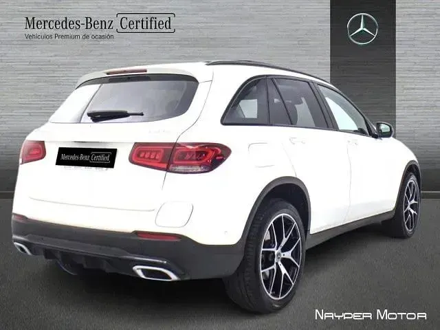 Usado Mercedes GLC300e 306 CV (225 kW) 2022 Blanco polar SUV