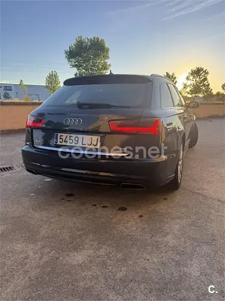Usado Audi A6 272 CV (200 kW) 2015 Azul Familiar