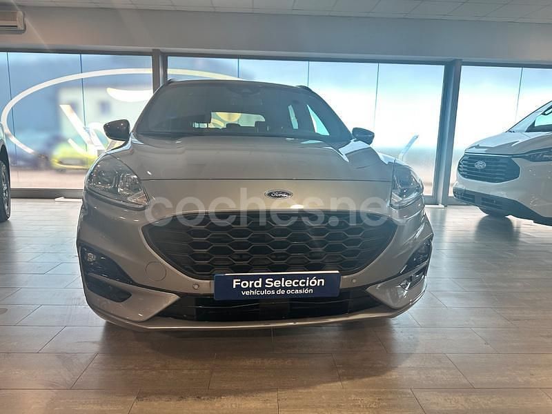 Gris / plata Usado 2023 Ford Kuga ST-Line SUV | 29.950 € (Un poco caro) - Imagen 1/4