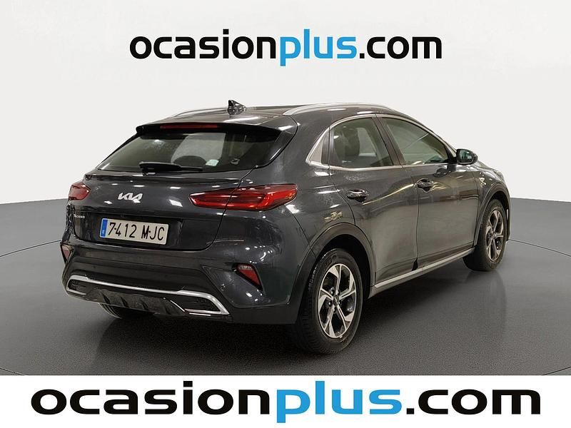 Usado Kia XCeed 120 CV (88 kW) 2023 Gris SUV