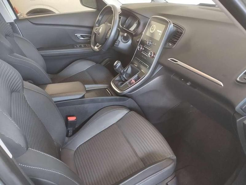 Usado Renault Grand Scénic IV LIMITED 110 CV (80 kW) 2018 Gris Monovolumen