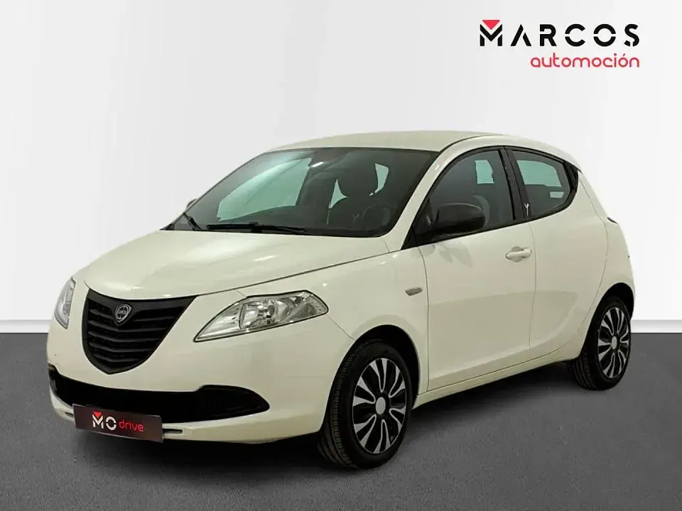 Usado Lancia Ypsilon 69 CV (50 kW) 2014 Utilitario