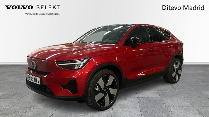 Rojo Usado 2024 Volvo C40 Plus SUV | 39.900 € (Un poco caro) - Imagen 1/4