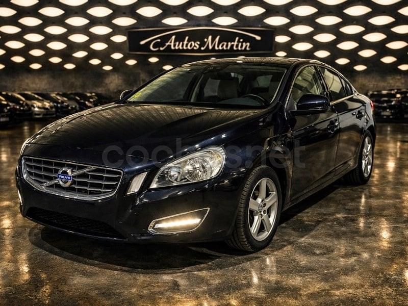 Usado Volvo S60 Kinetic 163 CV (119 kW) 2010 Negro Berlina