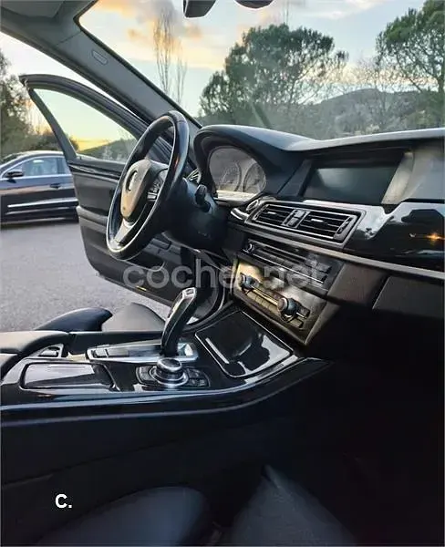 Usado BMW 528 Comfort Edition 258 CV (189 kW) 2011 Gris / plata Berlina