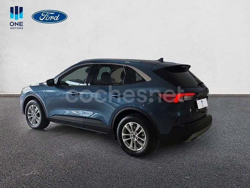 Usado Ford Kuga Titanium 225 HP (165 kW) 2023 Azul SUV