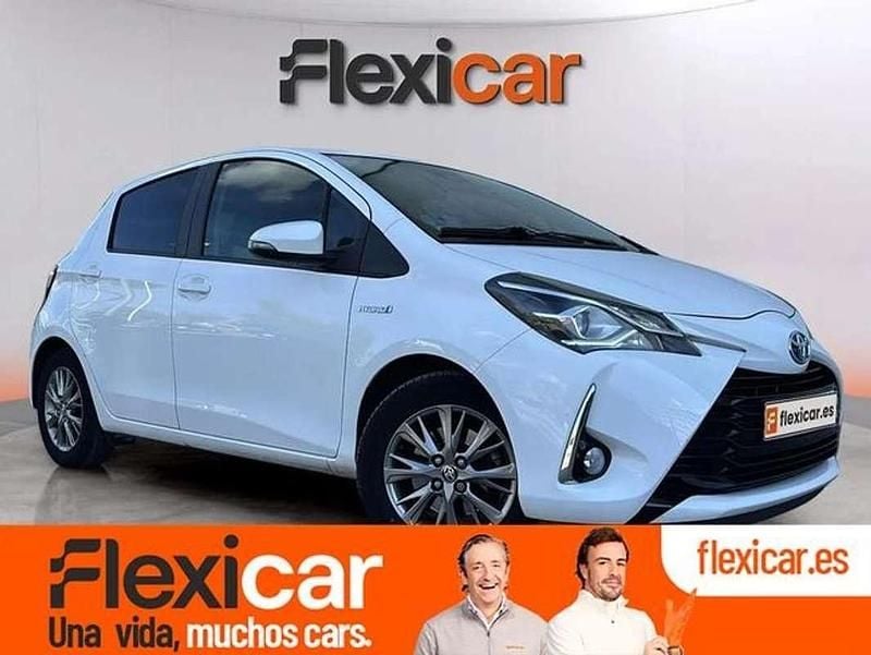 Blanco Usado 2017 Toyota Yaris Hybrid Active Utilitario | 10.590 € (Precio justo) - Imagen 1/4