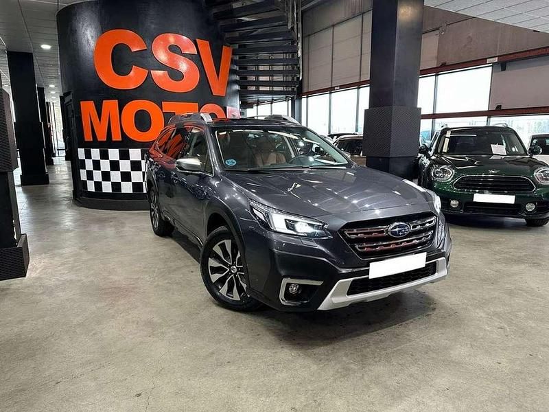 Usado Subaru Outback 173 CV (127 kW) 2023 Gris Familiar