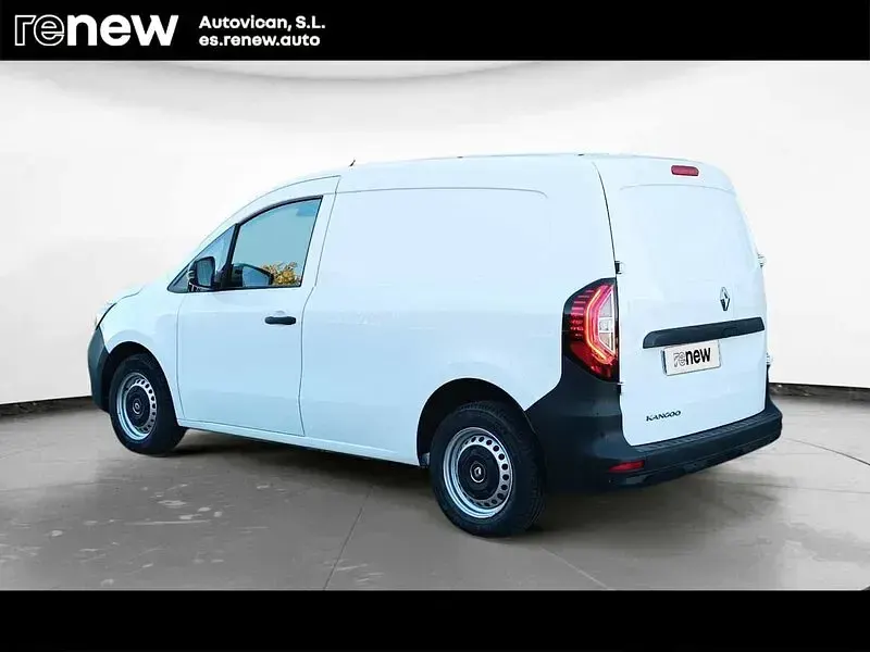 Usado Renault Kangoo 88 kW (120 CV) 2022 Blanco Utilitario