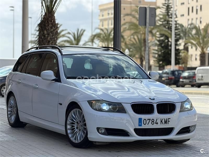 Usado BMW 318 143 CV (105 kW) 2009 Blanco Familiar