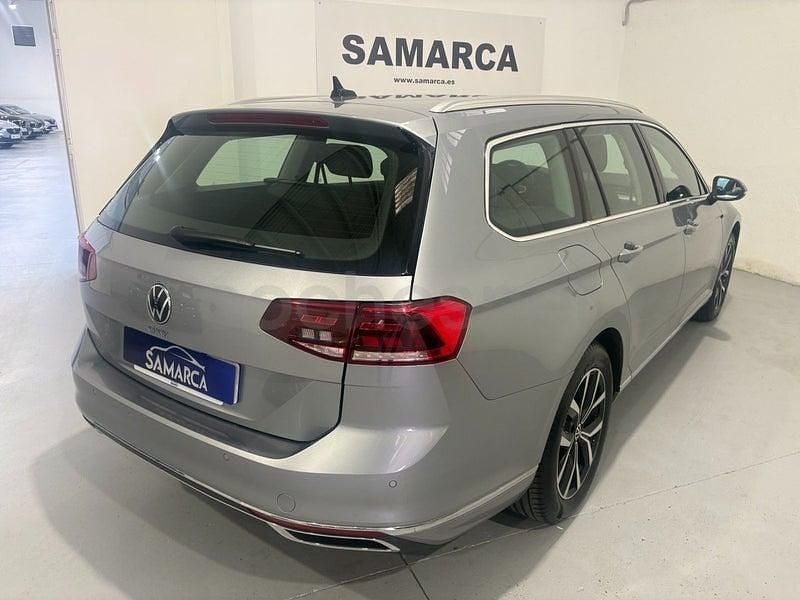 Usado VW Passat GTE 218 CV (160 kW) 2022 Gris Familiar
