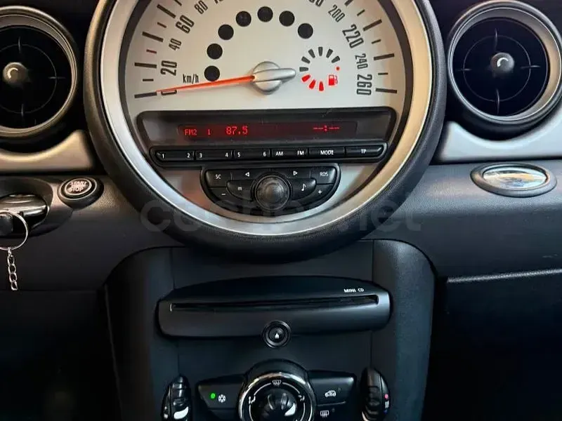 Usado Mini One D 90 CV (66 kW) 2011 Gris / plata Utilitario