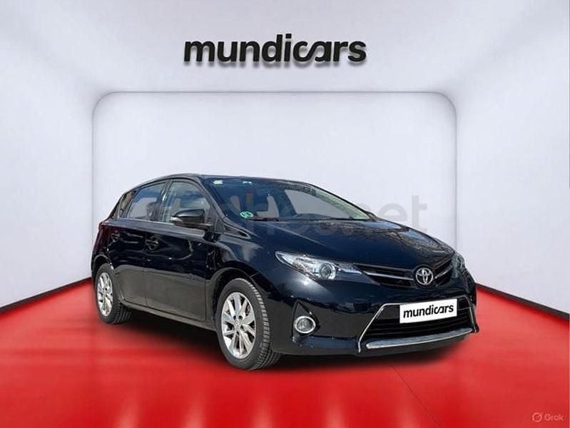 Usado Toyota Auris 132 CV (97 kW) 2015 Negro Berlina