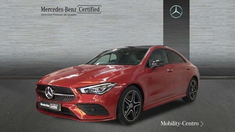 Rojo Usado 2023 Mercedes 200 Utilitario | 44.250 € (Un poco caro) - Imagen 1/4