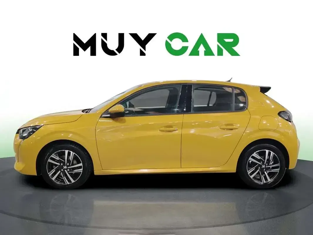 Usado Peugeot 208 Allure 102 CV (75 kW) 2020 Amarillo Utilitario