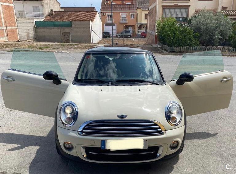 Usado Mini Cooper D 111 CV (81 kW) 2013 Blanco Utilitario