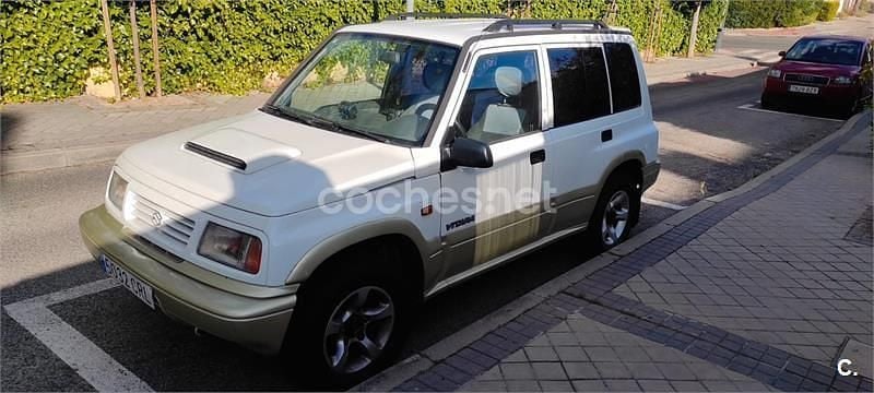 Usado Suzuki Vitara 90 CV (66 kW) 2004 Blanco SUV