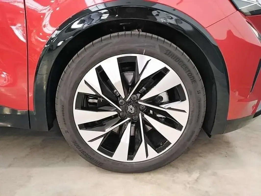 Usado Renault Rafale Techno 200 CV (147 kW) 2025 Rojo SUV