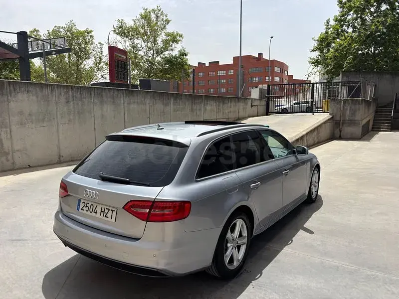 Usado Audi A4 S-Line 190 CV (139 kW) 2014 Gris / plata Familiar