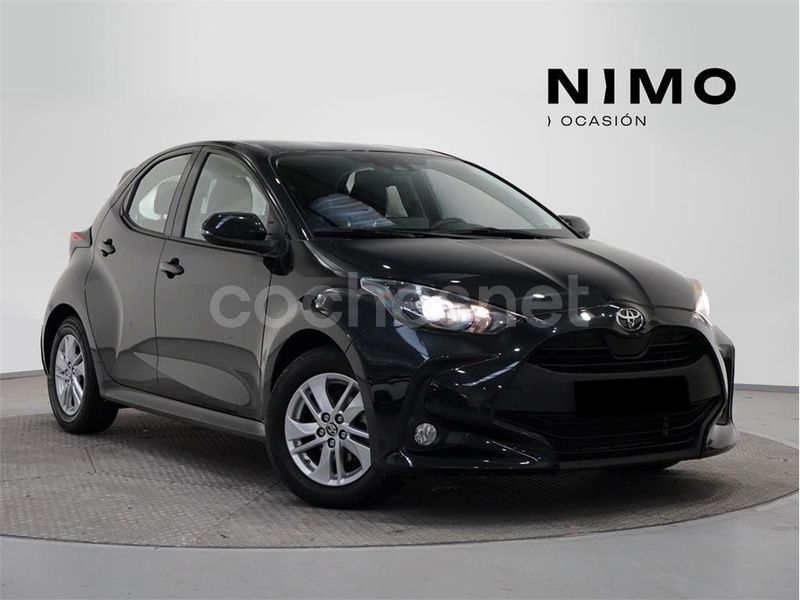 Negro Usado 2024 Toyota Yaris Edition Berlina | 19.350 € (Precio justo) - Imagen 1/4