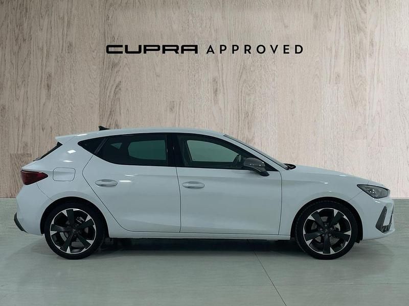Usado Cupra Leon 150 CV (110 kW) 2025 Blanco