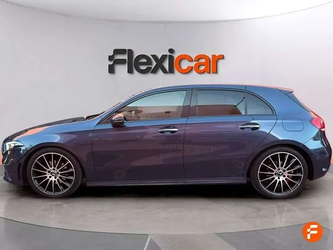Usado Mercedes A180 136 CV (100 kW) 2021 Azul Berlina