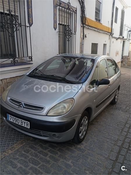 Gris / plata Usado 2002 Citroën Xsara Picasso Monovolumen | 1500 € (Precio justo) - Imagen 1/4