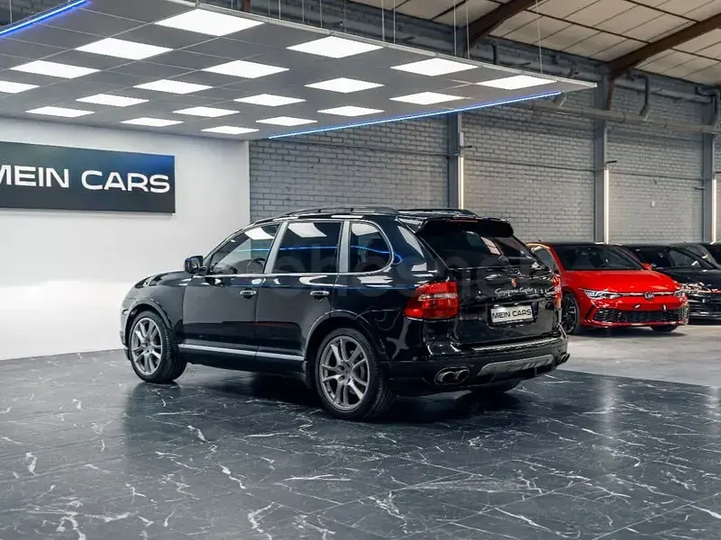 Usado Porsche Cayenne Turbo 500 CV (367 kW) 2007 Negro SUV
