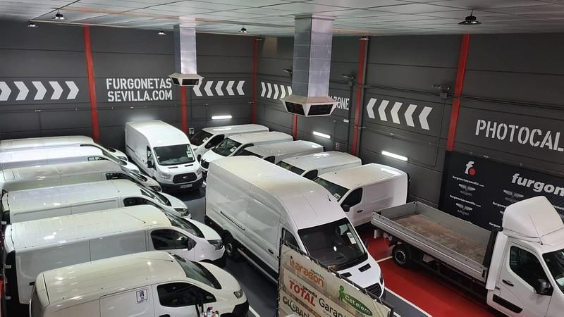 Usado Renault Trafic 145 CV (106 kW) 2021 Blanco Monovolumen