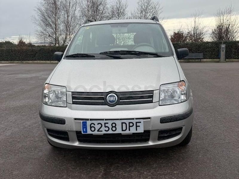 Usado Fiat Panda Dynamic 70 HP (51 kW) 2005 Cinzento Citadino