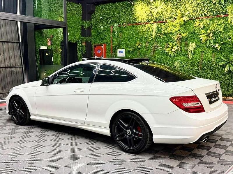 Usado Mercedes C180 Edition 156 CV (114 kW) 2013 Blanco Coupe