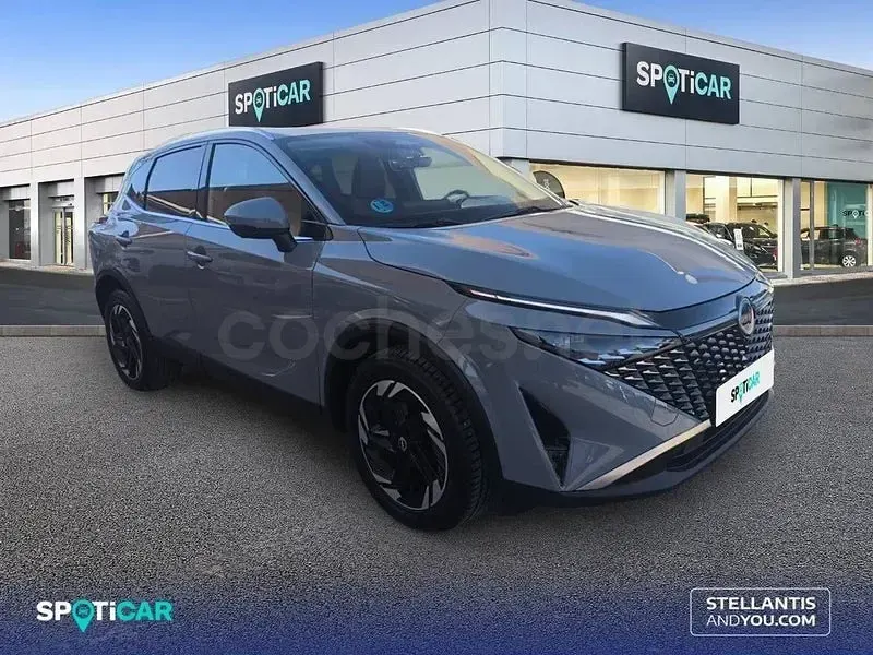 Usado Nissan Qashqai N-Connecta 190 CV (139 kW) 2025 Gris / plata SUV