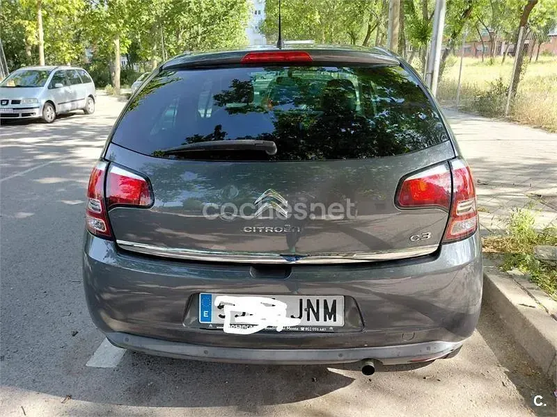 Usado Citroën C3 Feel 82 CV (60 kW) 2016 Gris / plata Berlina