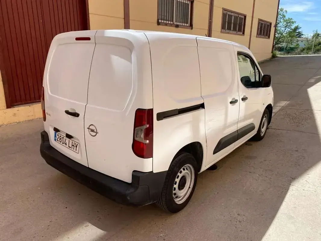 Usado Opel Combo S 99 CV (72 kW) 2020 Blanco Monovolumen