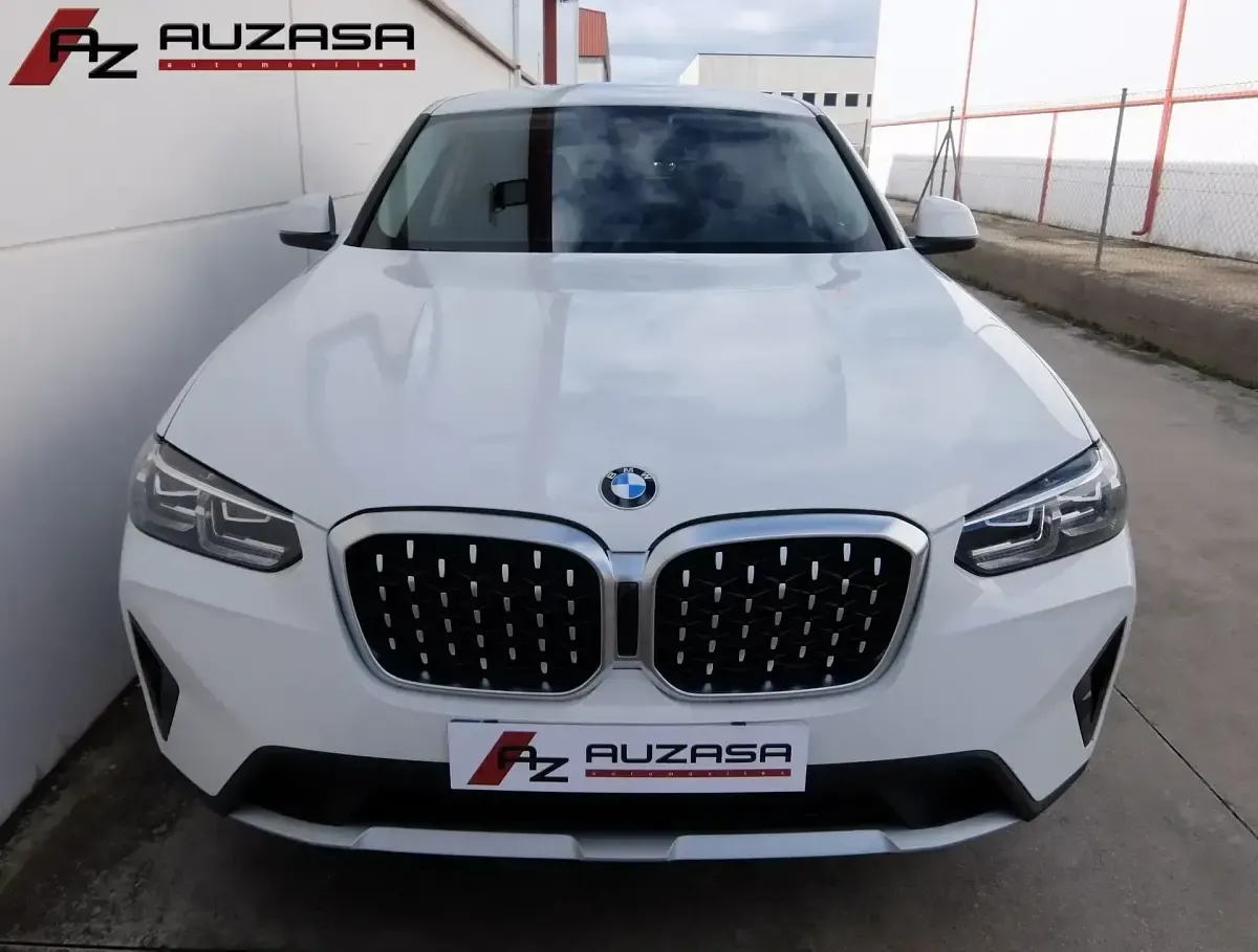 Używany BMW X4 xLine 190 KM (139 kW) 2022 Biały SUV