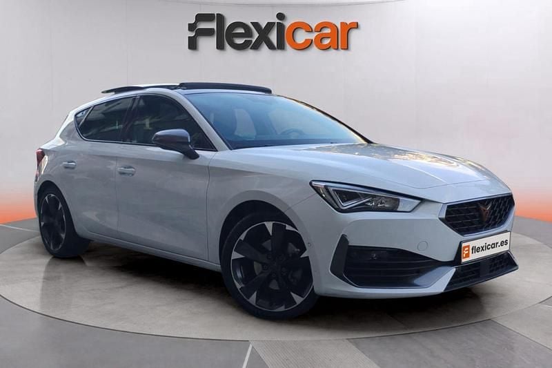 Blanco Usado 2024 Cupra Leon Berlina | 24.990 € (Buen precio) - Imagen 1/4