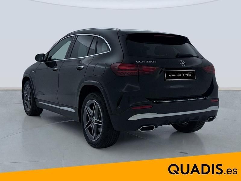 Usado Mercedes GLA250 218 CV (160 kW) 2025 Negro SUV