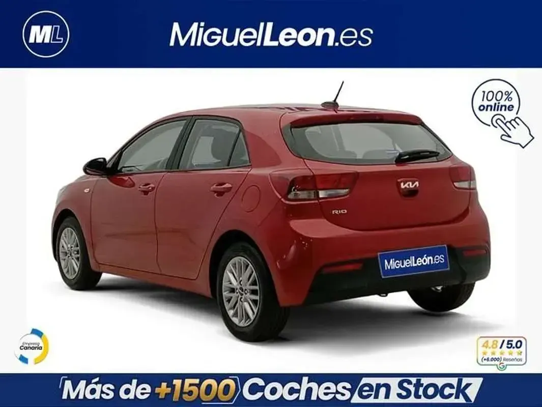 Usado Kia Rio 84 CV (61 kW) 2023 Rojo Utilitario