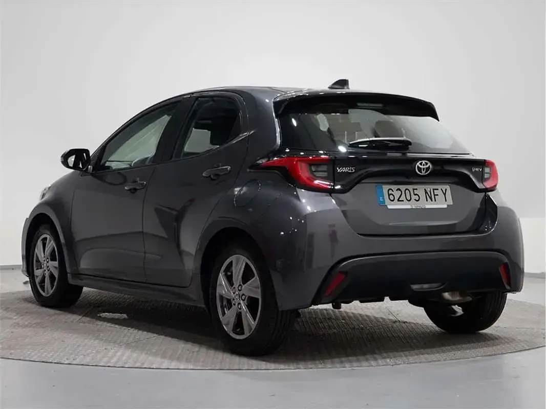 Usado Toyota Yaris Active 116 CV (85 kW) 2025 Utilitario