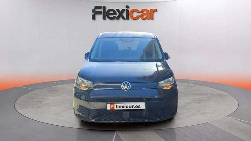 Usado VW Caddy 122 CV (89 kW) 2021 Rojo Monovolumen