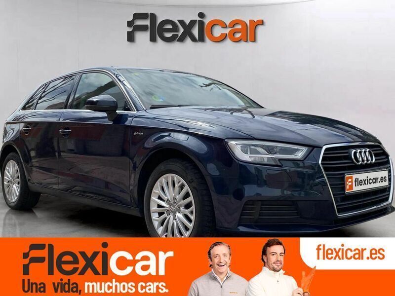 Azul Usado 2016 Audi A3 Sportback g-tron Ambiente Berlina | 18.490 € (Caro) - Imagen 1/4