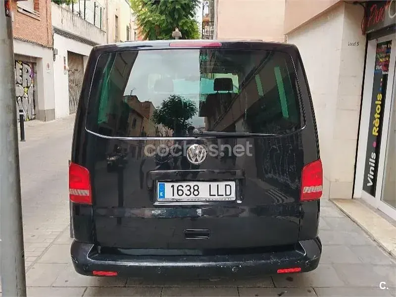 Usado VW Multivan Highline 180 CV (132 kW) 2011 Negro Monovolumen