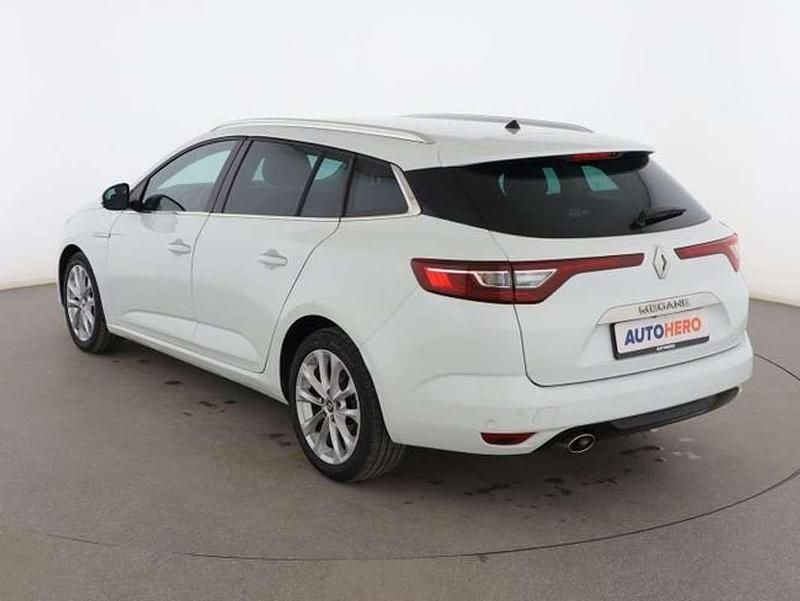 Usado Renault Mégane IV Zen 133 CV (97 kW) 2018 Blanco Berlina
