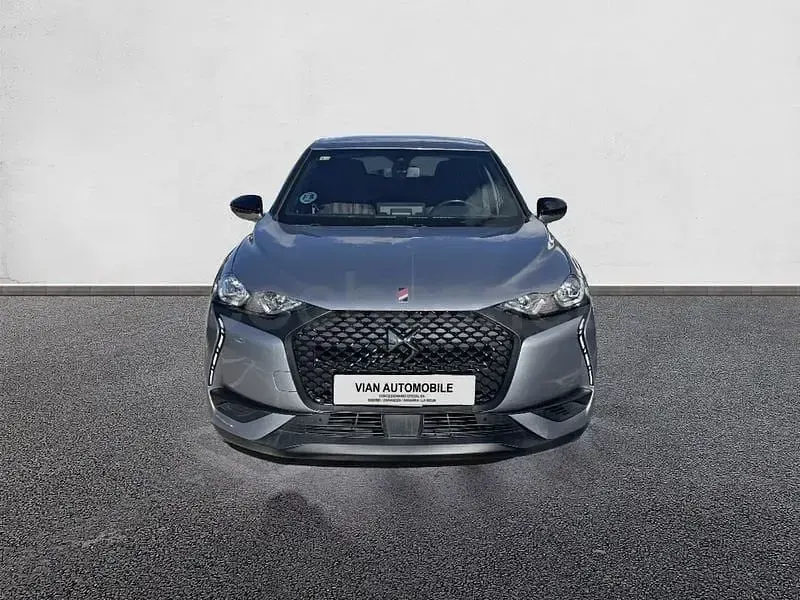 Usado DS Automobiles DS3 Crossback Performance 130 CV (95 kW) 2020 Gris / plata SUV