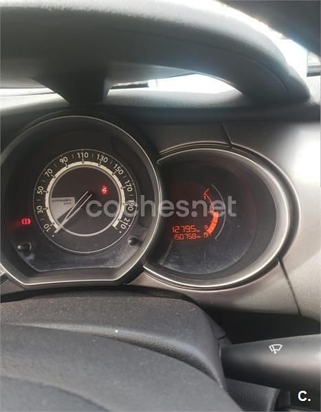 Usado Citroën C3 Attraction 68 CV (50 kW) 2014 Marrón Berlina