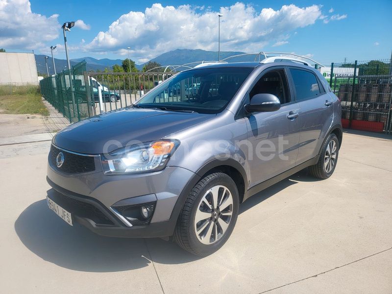 Gris / plata Usado 2015 Ssangyong (KGM) Korando Limited SUV | 9990 € (Buen precio) - Imagen 1/4