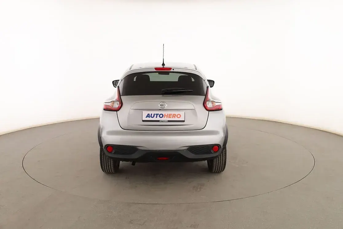 Usado Nissan Juke Acenta 113 CV (83 kW) 2019 Gris SUV