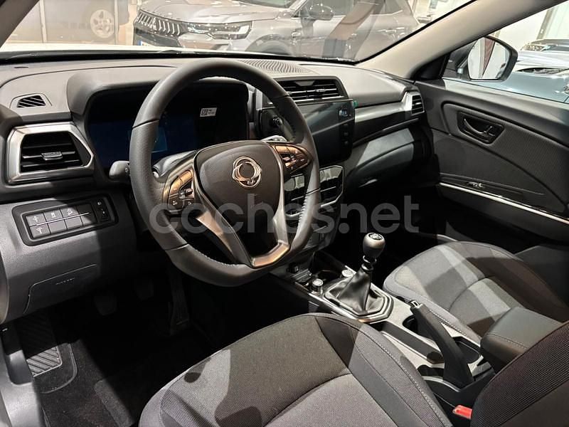 Nuevo Ssangyong (KGM) Tivoli 135 CV (99 kW) 2025 Blanco SUV