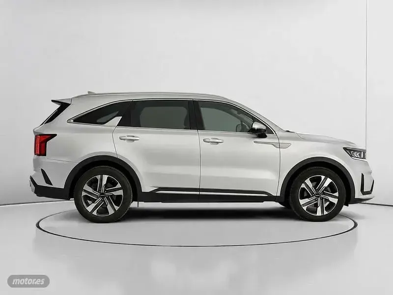 Usado Kia Sorento 265 CV (194 kW) 2023 Gris SUV